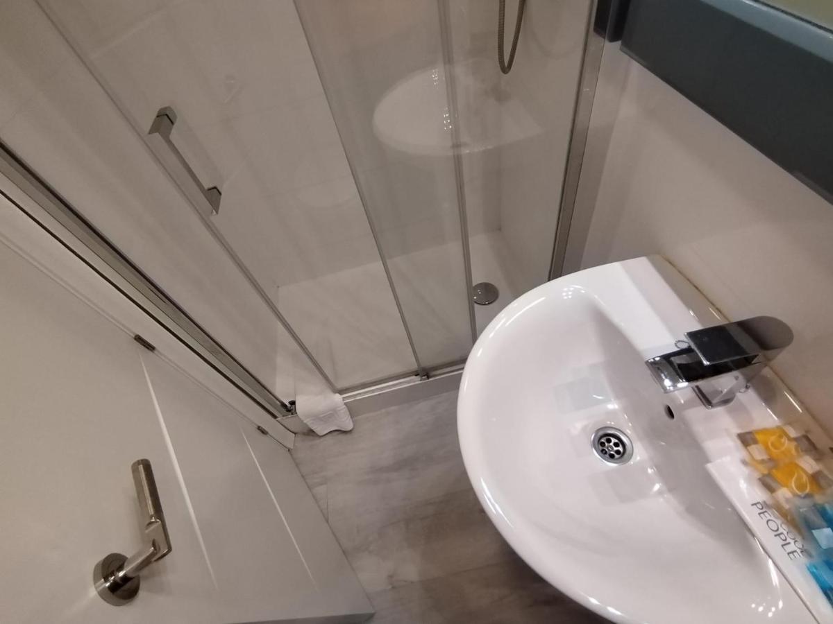Apartamento Para 4 - Puerta Del Sol Madrid Esterno foto