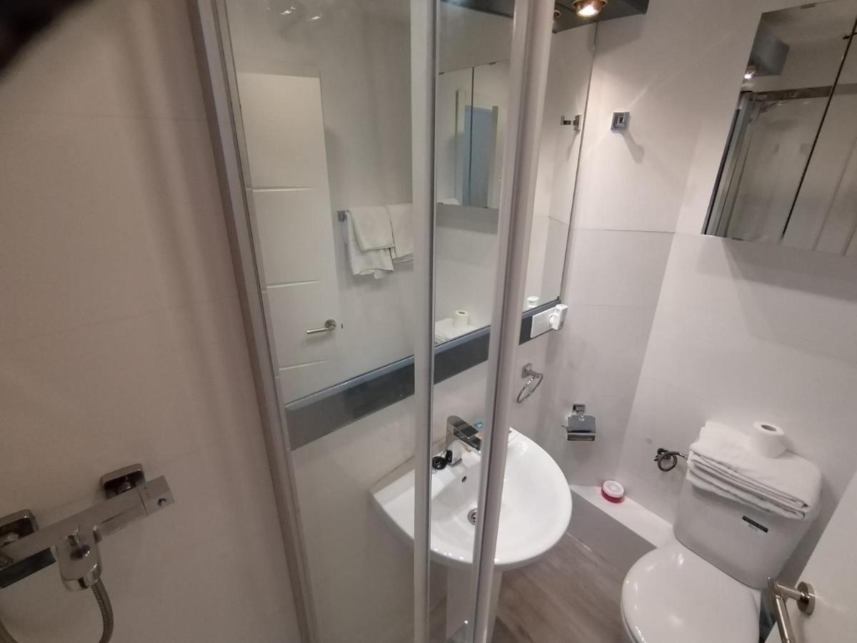 Apartamento Para 4 - Puerta Del Sol Madrid Esterno foto